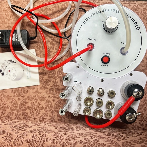 Microdermabrasion Machine - Picture 2 of 5